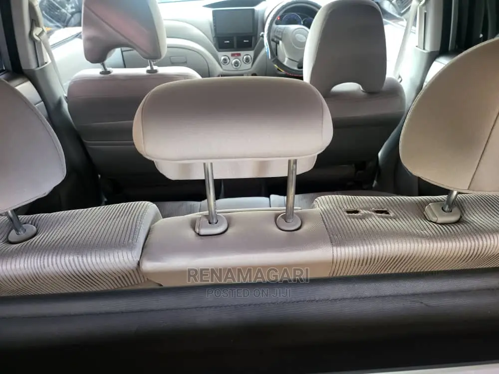 Subaru Forester 2010 Silver