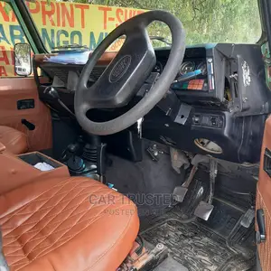 Land Rover Defender 2003 Green