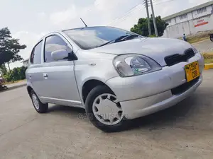 Toyota Vitz 1.3 FWD 5dr 2002 Silver