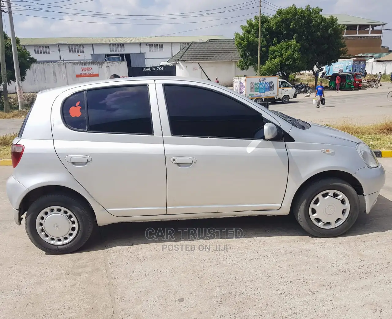 Toyota Vitz 1.3 FWD 5dr 2002 Silver