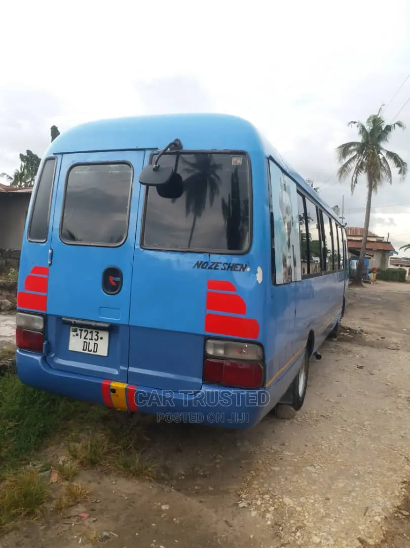 Toyota Coaster 2002 Blue