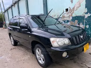 Toyota Kluger 2004 Black