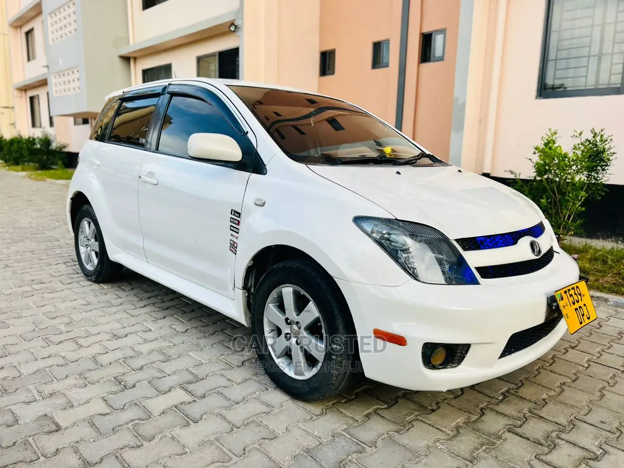 Toyota IST 2001 White