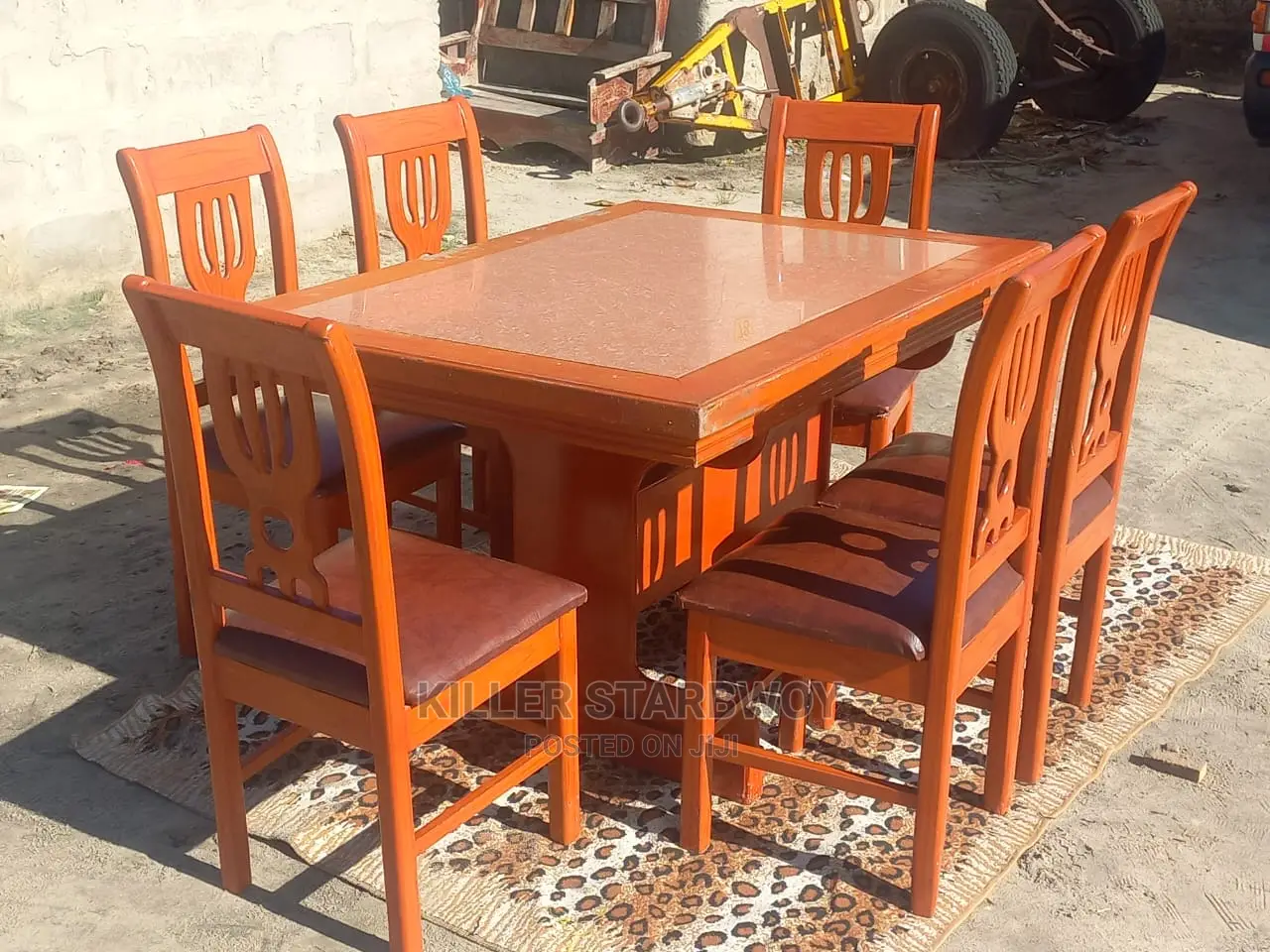 Dinning Table Nzur Sanaaa