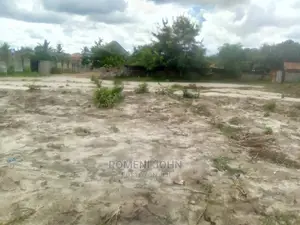 Eneo La Kiwanja Kinauzwa Milioni 3.5 Ukonga Majohe Viwege.