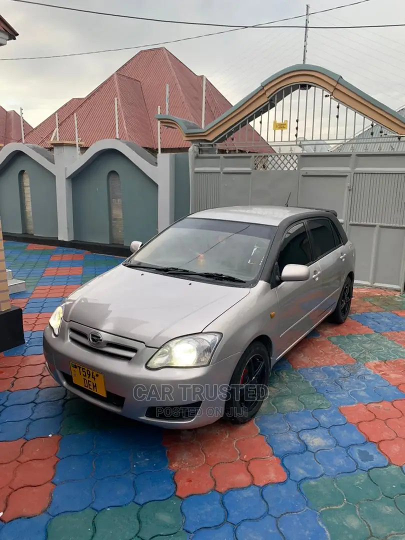 Toyota Corolla RunX 2007 Gold