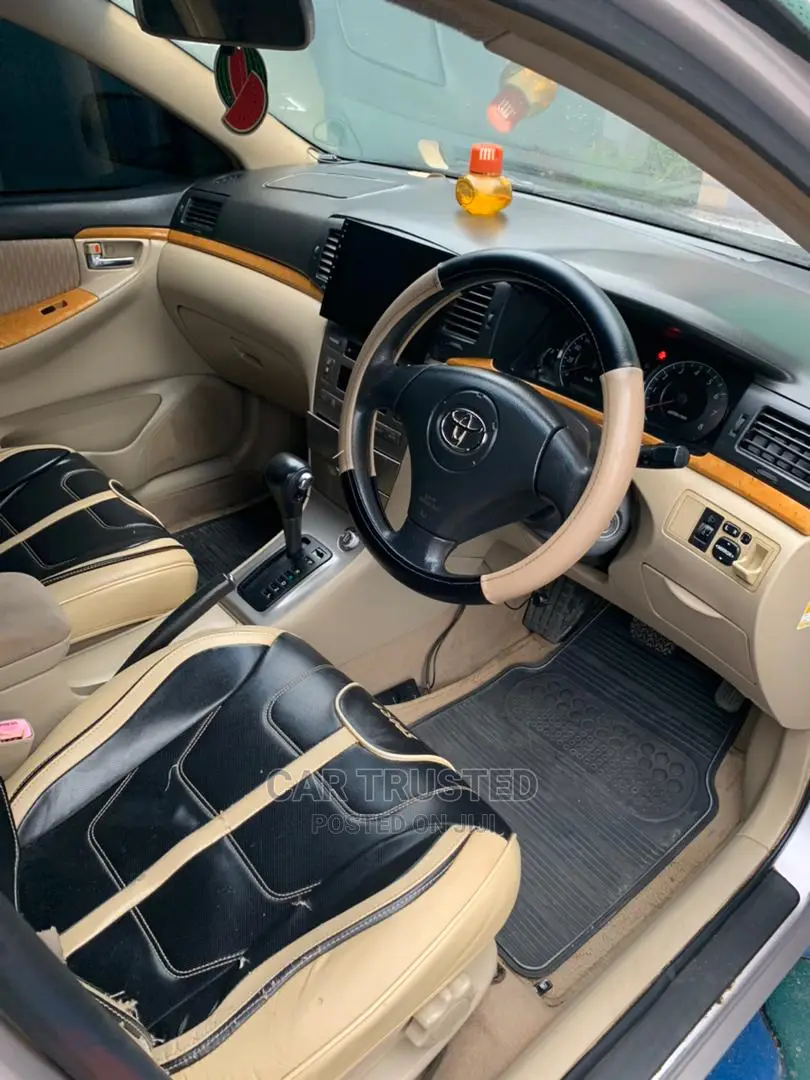 Toyota Corolla RunX 2007 Gold