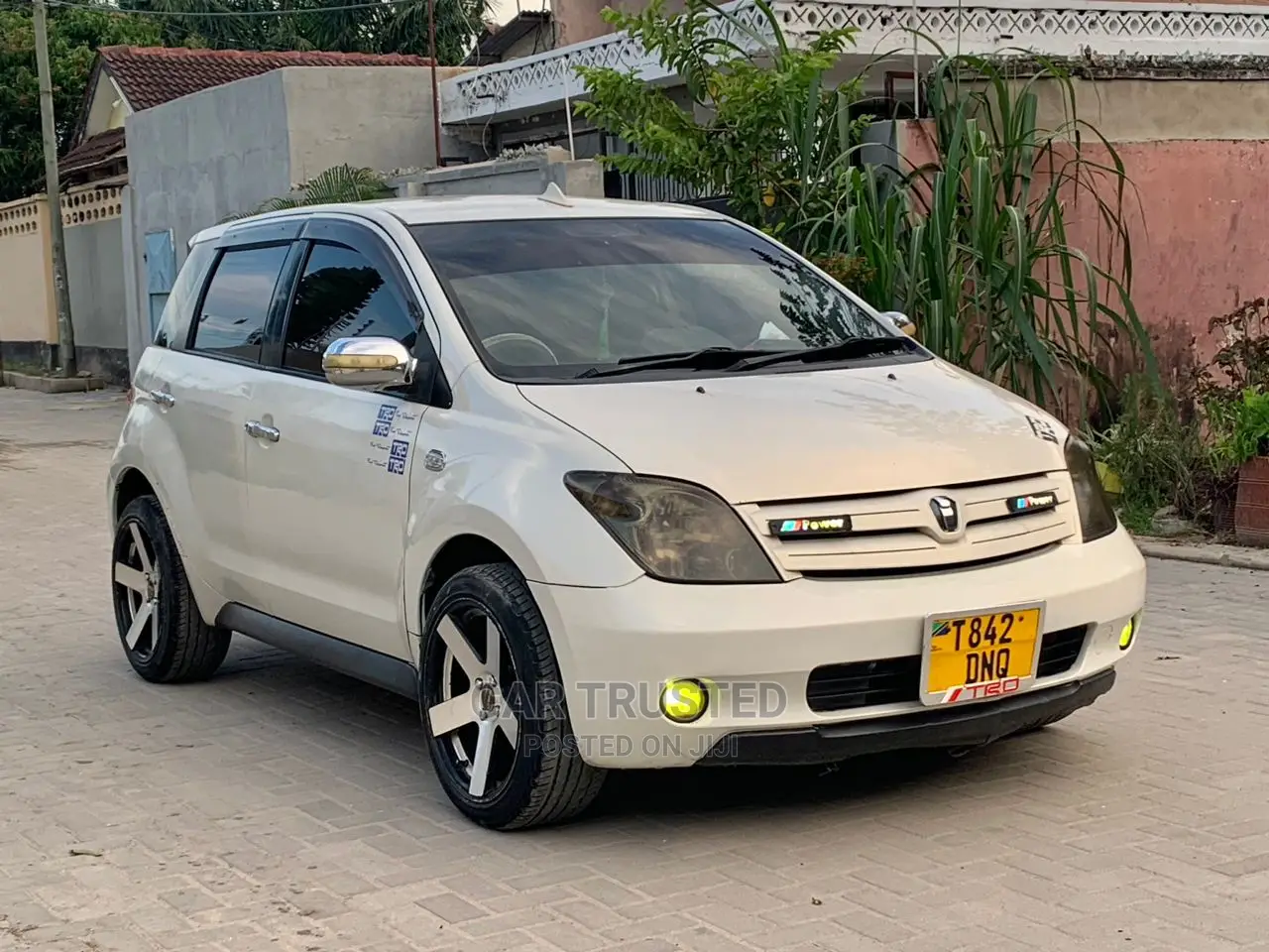 Toyota IST 2002 White