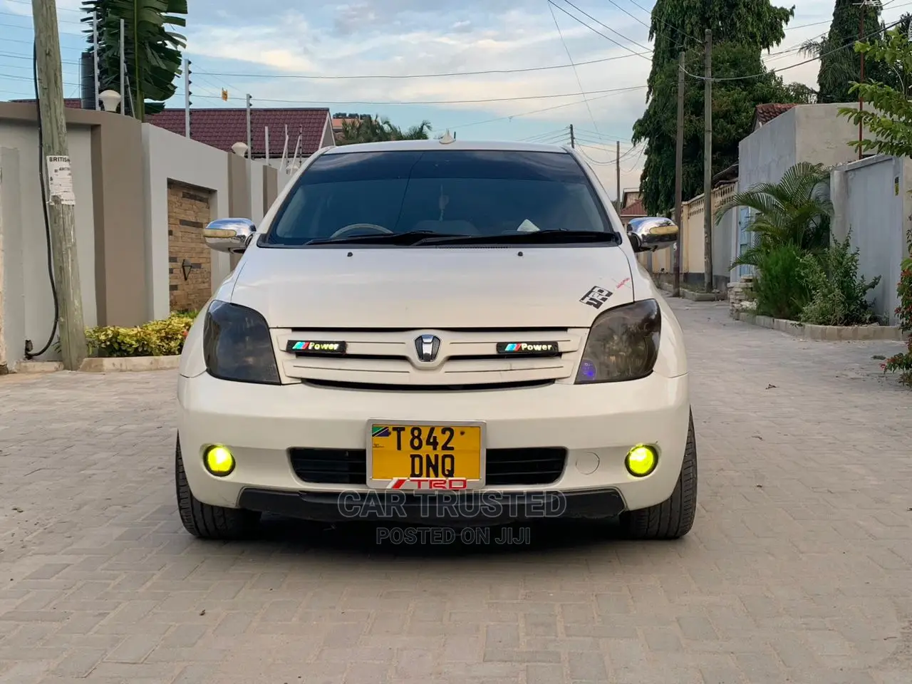 Toyota IST 2002 White
