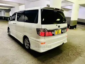 Toyota Alphard 2004 White
