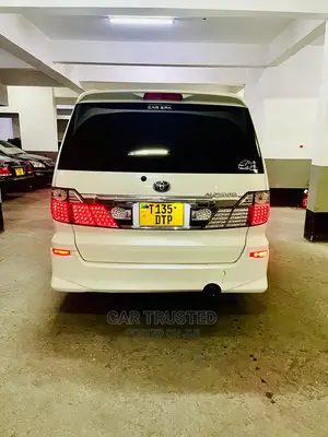 Toyota Alphard 2004 White