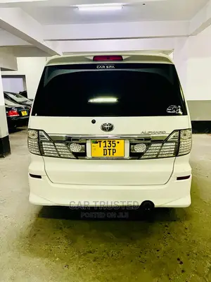 Toyota Alphard 2004 White