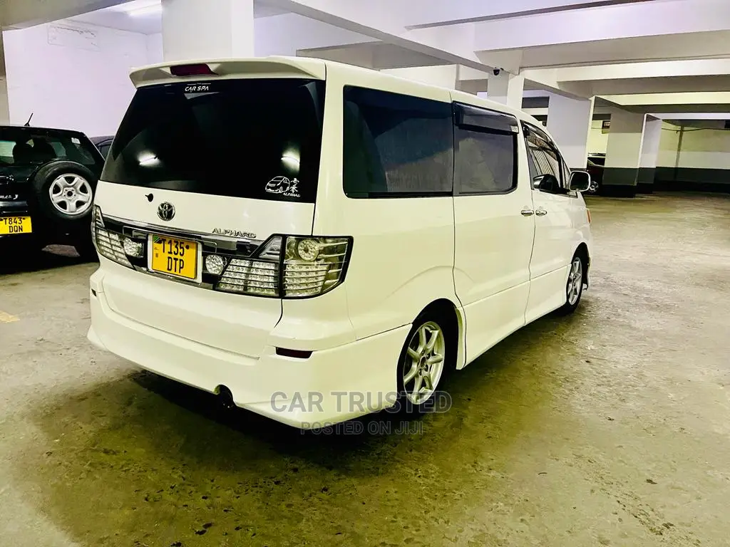 Toyota Alphard 2004 White