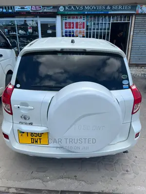 Toyota RAV4 2.0 D-4d 4x4 Executive 2005 White