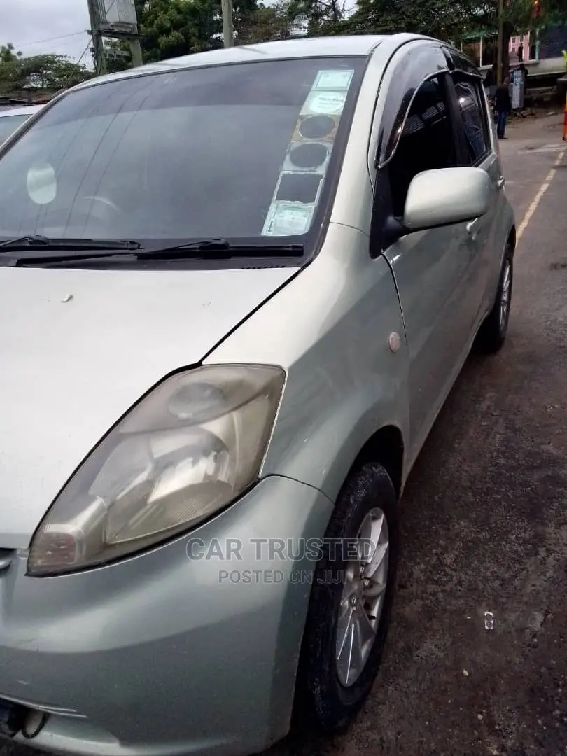 Toyota Passo 1.3 FWD 2005 Silver