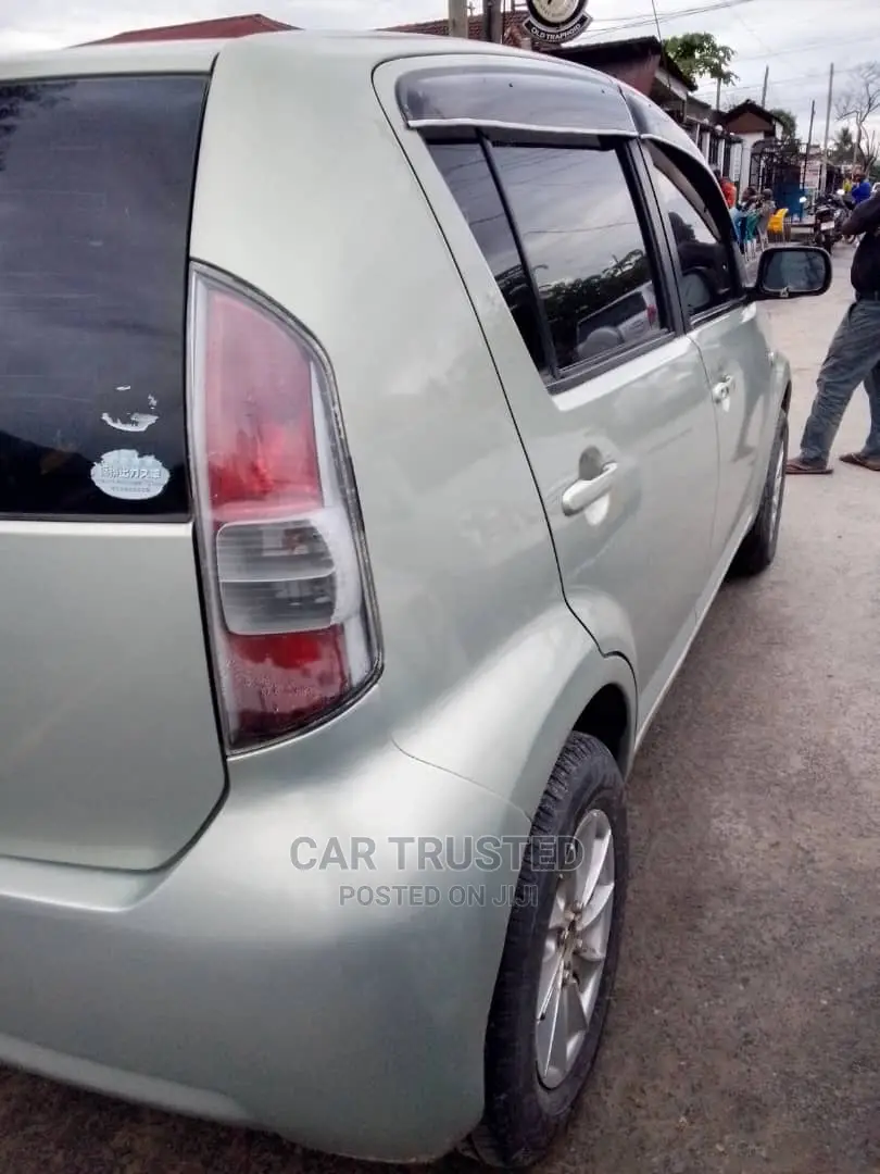 Toyota Passo 1.3 FWD 2005 Silver