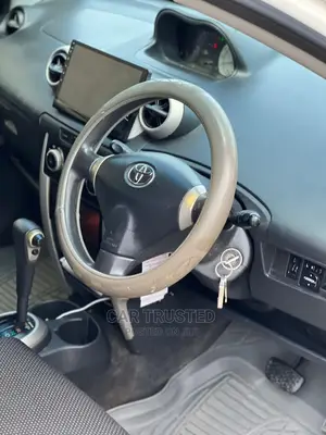 Toyota IST 2003 White