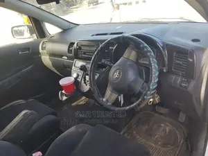 Toyota Wish 2004 White