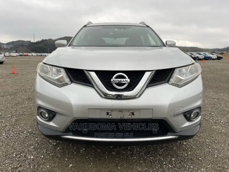 Nissan X-Trail 2016 Silver