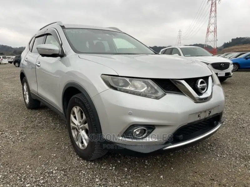 Nissan X-Trail 2016 Silver