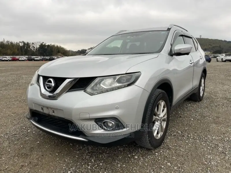 Nissan X-Trail 2016 Silver