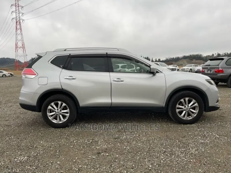 Nissan X-Trail 2016 Silver
