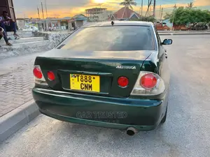 Toyota Altezza 2002 Green