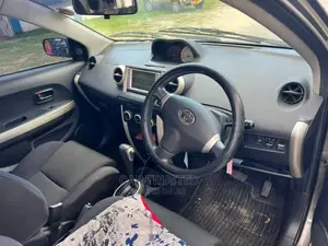 Toyota IST 2003 Brown