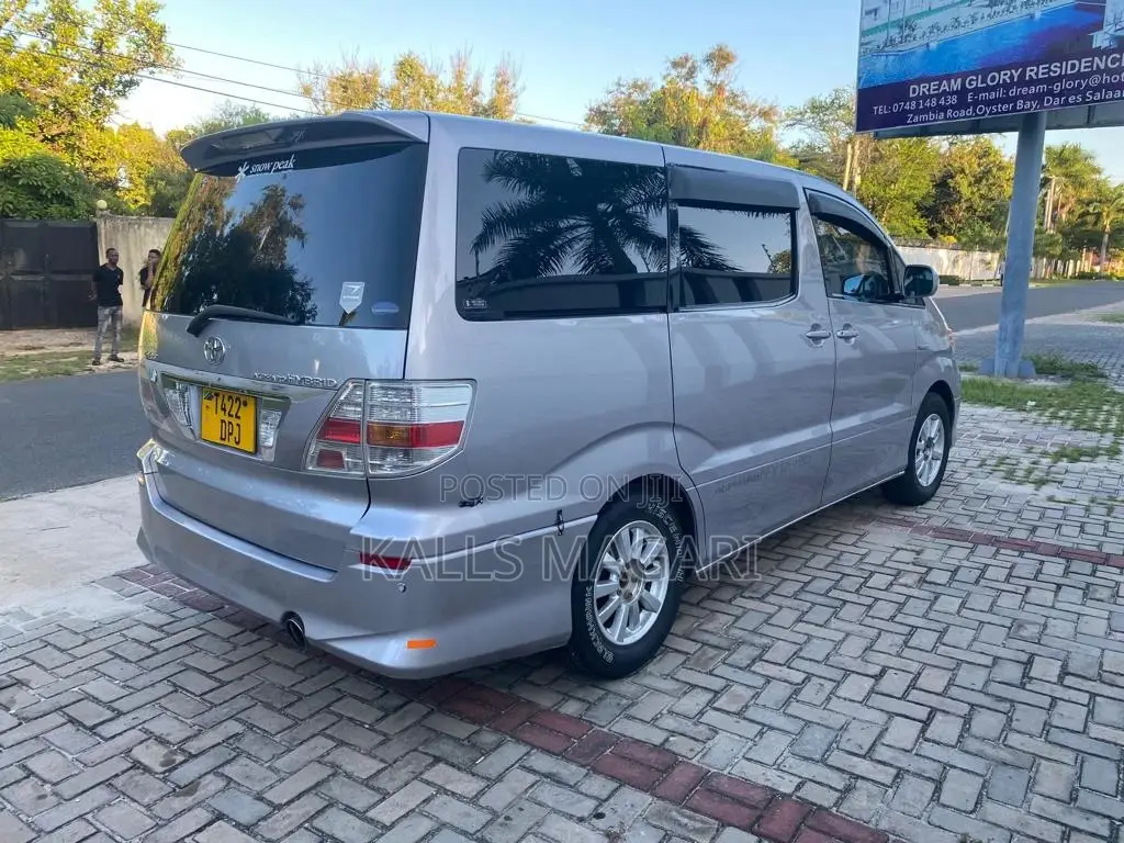 Toyota Alphard 2006 Silver