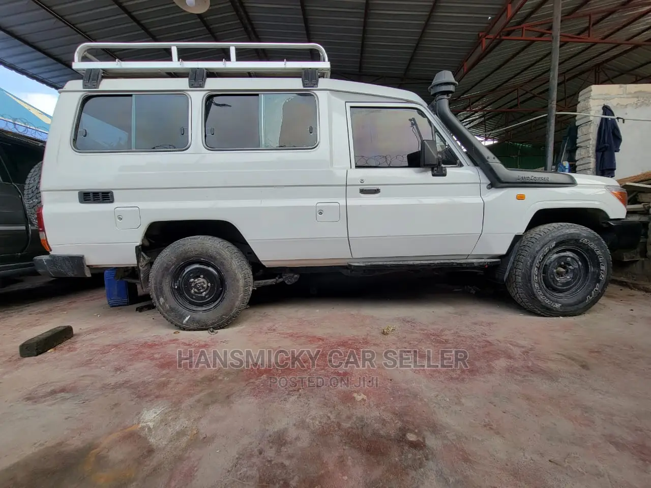 Toyota Land Cruiser 2007 White
