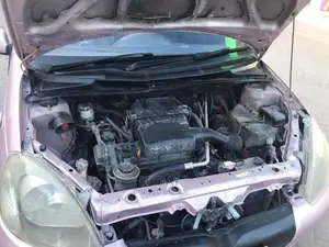 Toyota Vitz 1.0 FWD 5dr 2001 Pink