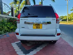 Toyota Land Cruiser Prado 3.0 D-4d 5dr 2005 White