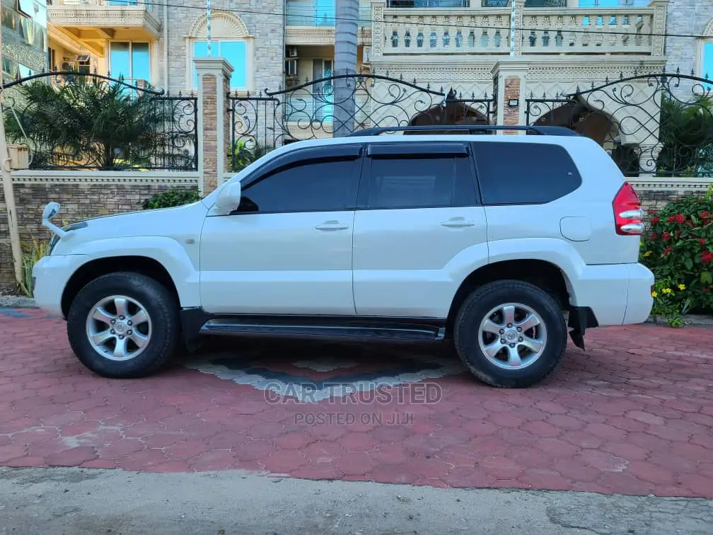 Toyota Land Cruiser Prado 3.0 D-4d 5dr 2005 White