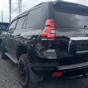Toyota Land Cruiser Prado 2011 Black