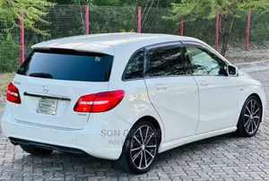 Mercedes-Benz B-Class 2013 White