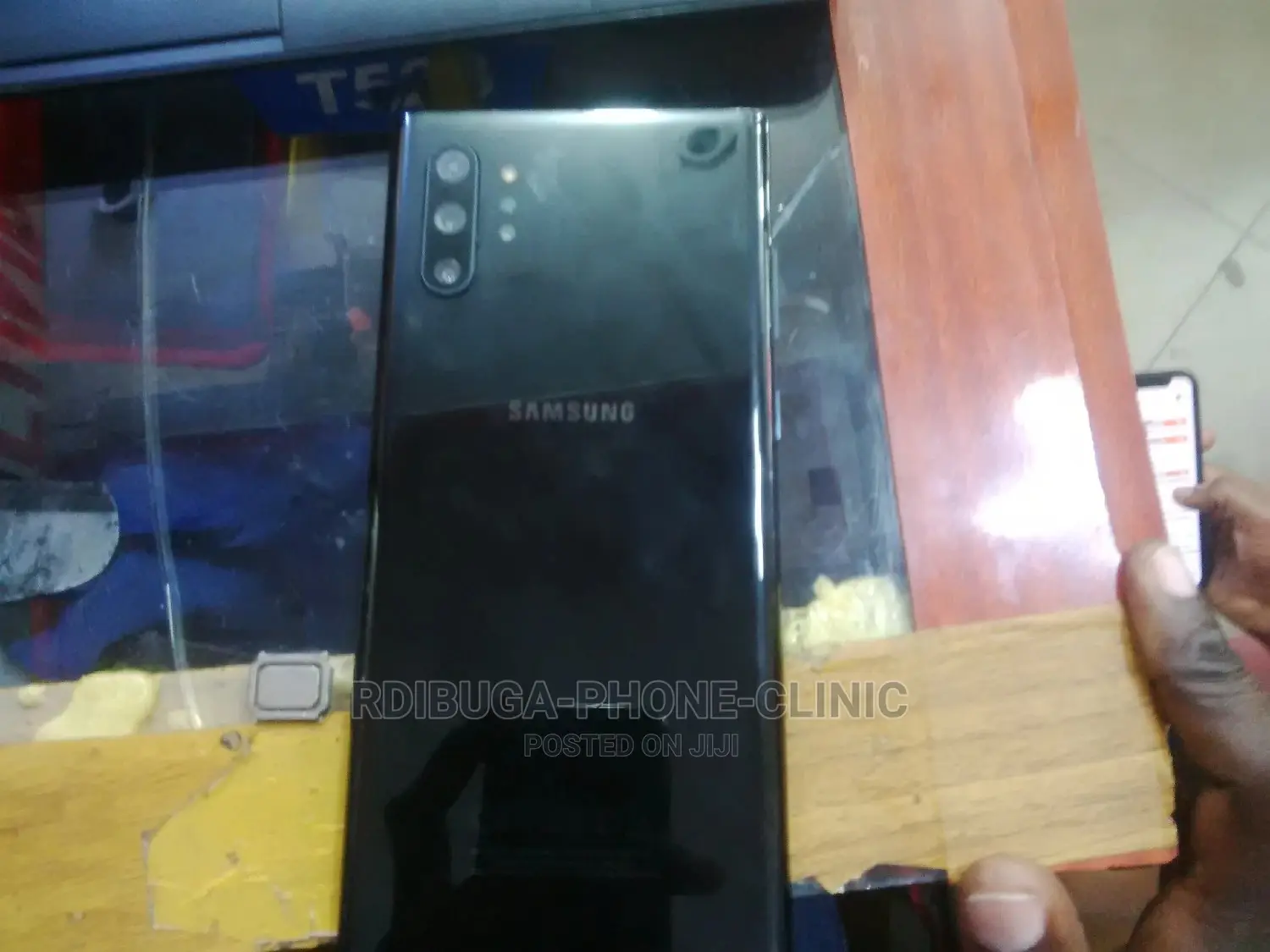 Samsung Note 10+ Ikibadilishwa System Charge Na Mfuniko