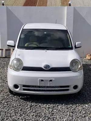 Toyota Sienta 1.5 FWD 2004 White
