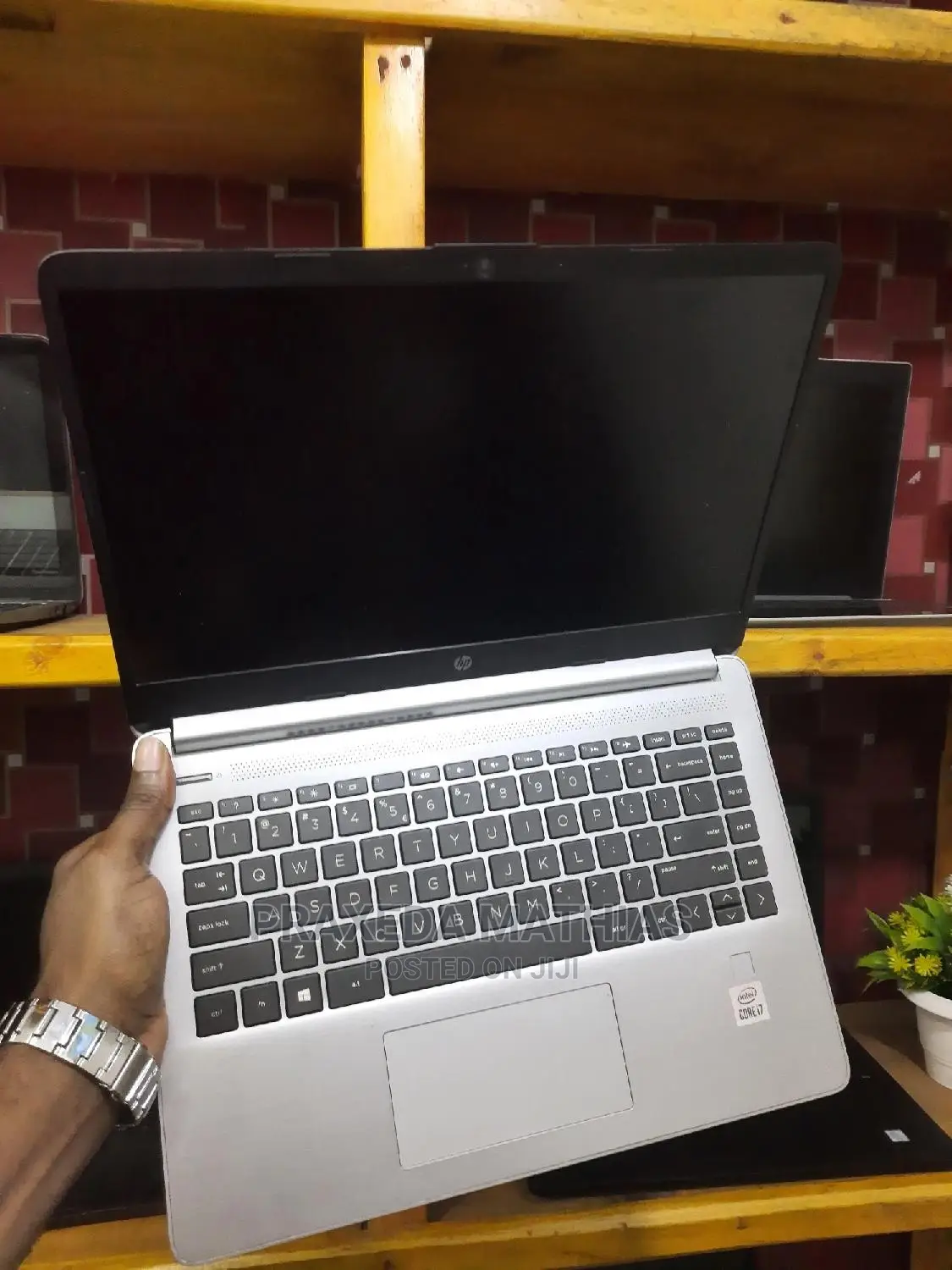 Laptop HP 14-Dq1025cl 8GB Intel Core I7 SSD 512GB