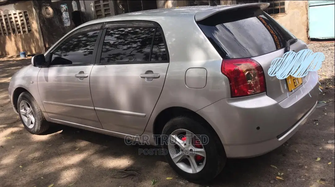 Toyota Corolla RunX 2007 Gold