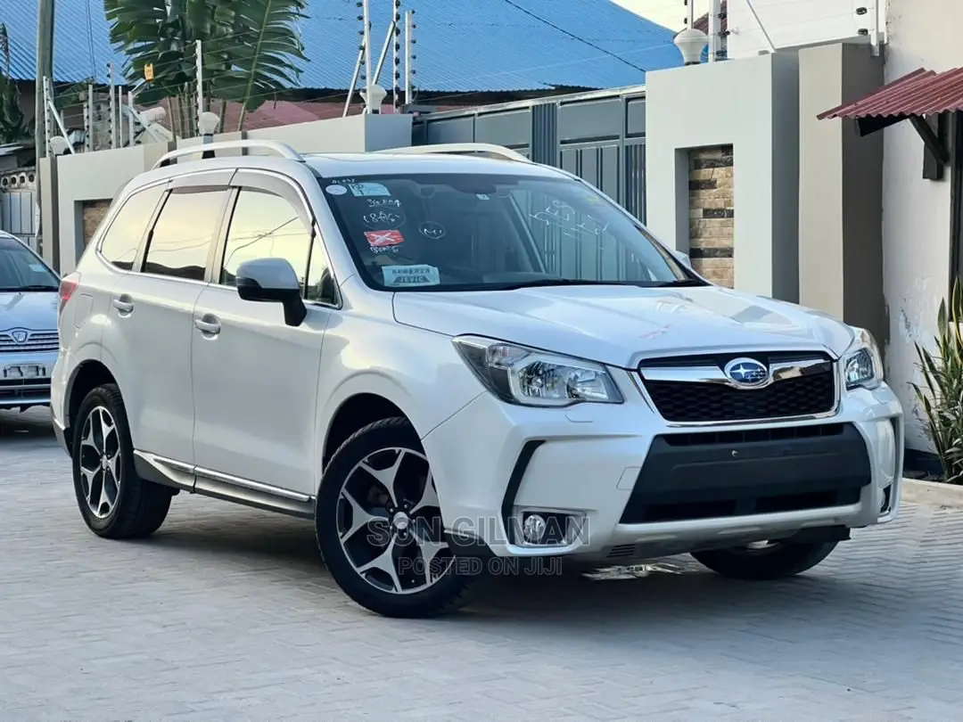 Subaru Forester 2013 White