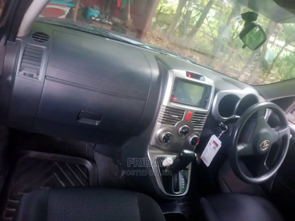 Toyota Rush 1.5 RWD 2007 Gray