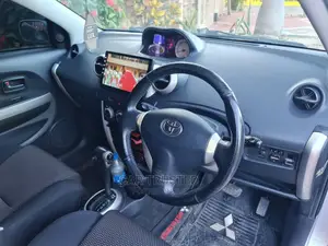 Toyota IST 2004 Silver