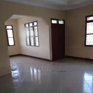 Photo - 3bdrm House in Kimara for Sale