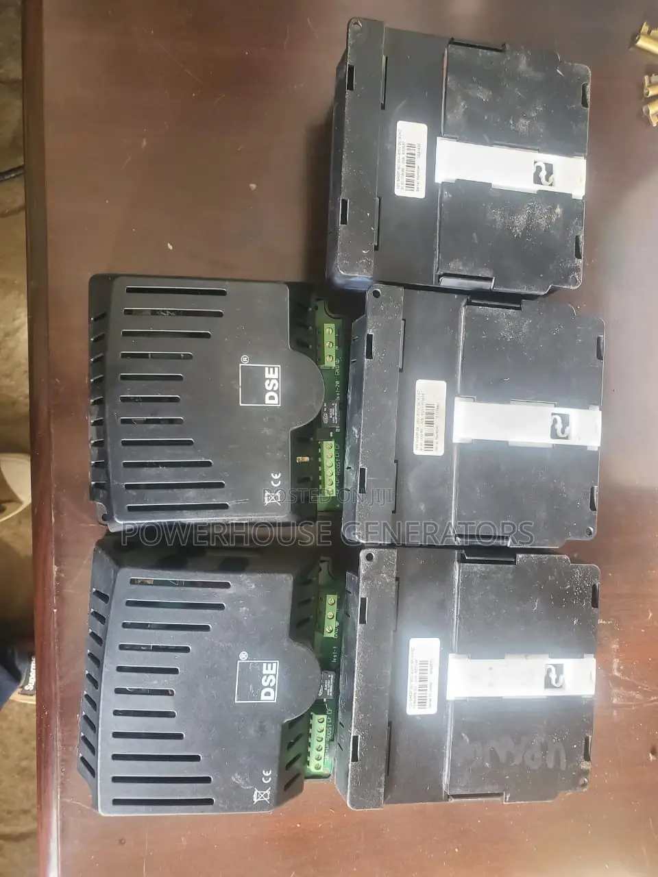 Battery Charger / Trico