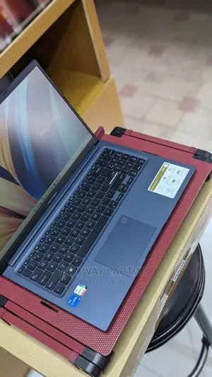 New Laptop Asus VivoBook 15 X505BA 12GB Intel Core I5 SSD 512GB