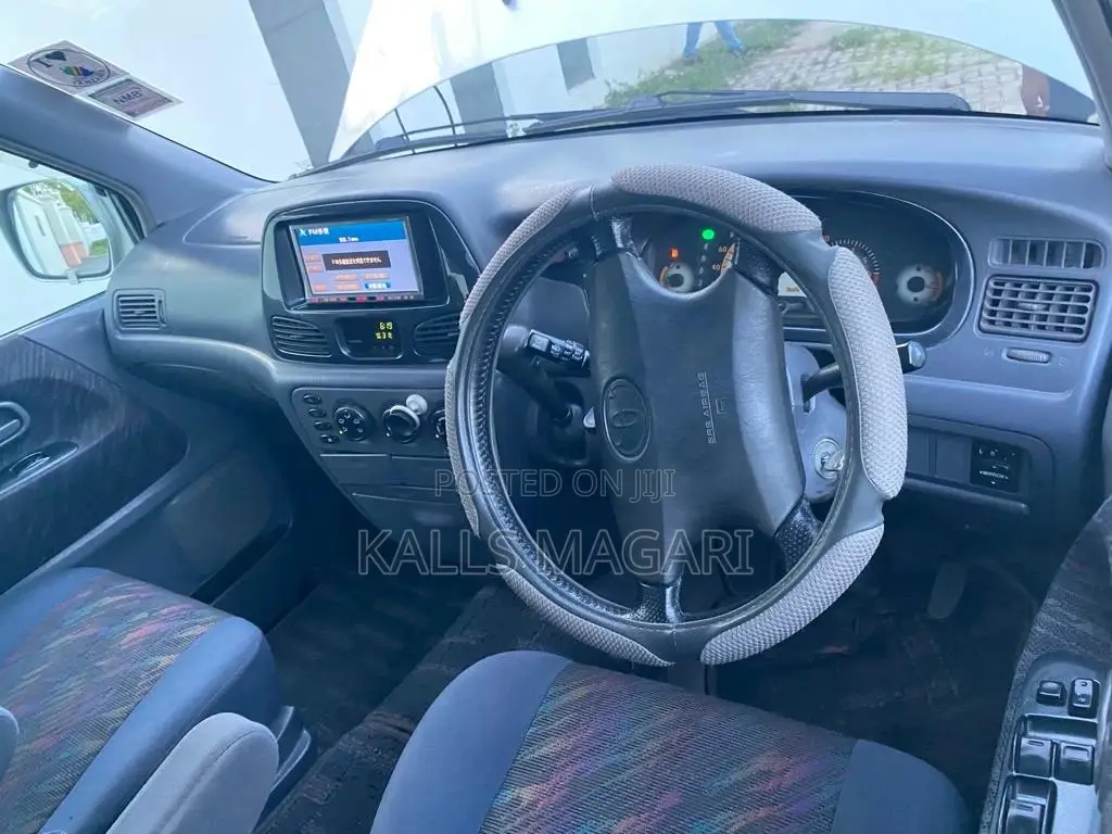 Toyota Noah 2001 Black