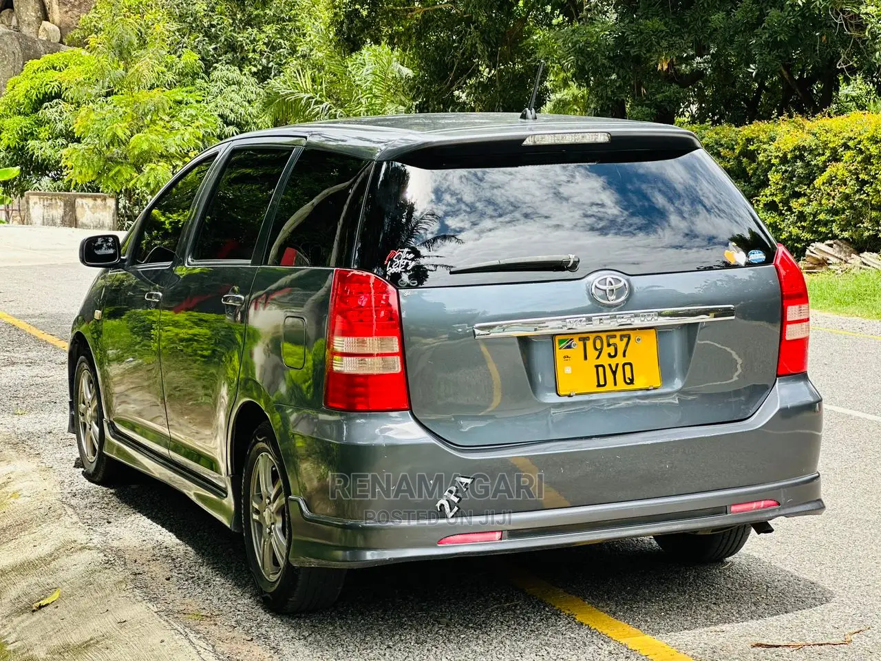 Toyota Wish 2005 Gray