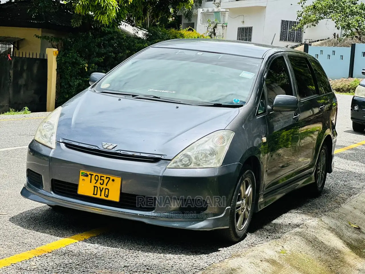 Toyota Wish 2005 Gray
