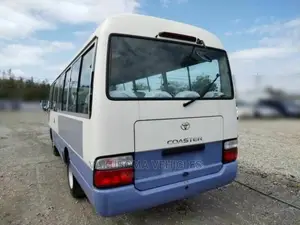Toyota Coaster 2003 White