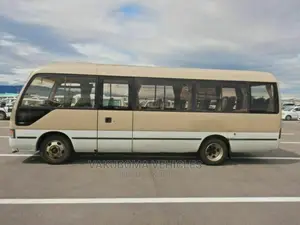 Toyota Coaster 2000 Beige